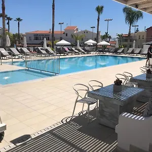 https://maria-holiday-apartments.protaras-cy-hotels.com